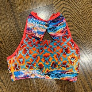 Women’s Chestee sports bra - worn once - size 4 (small)